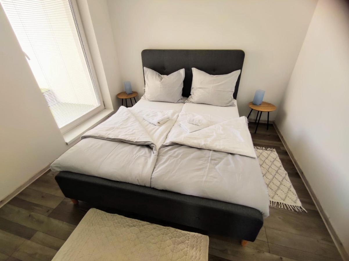 Comfort Apartment For 6 & Loggia & Free Parking Жиліна Екстер'єр фото