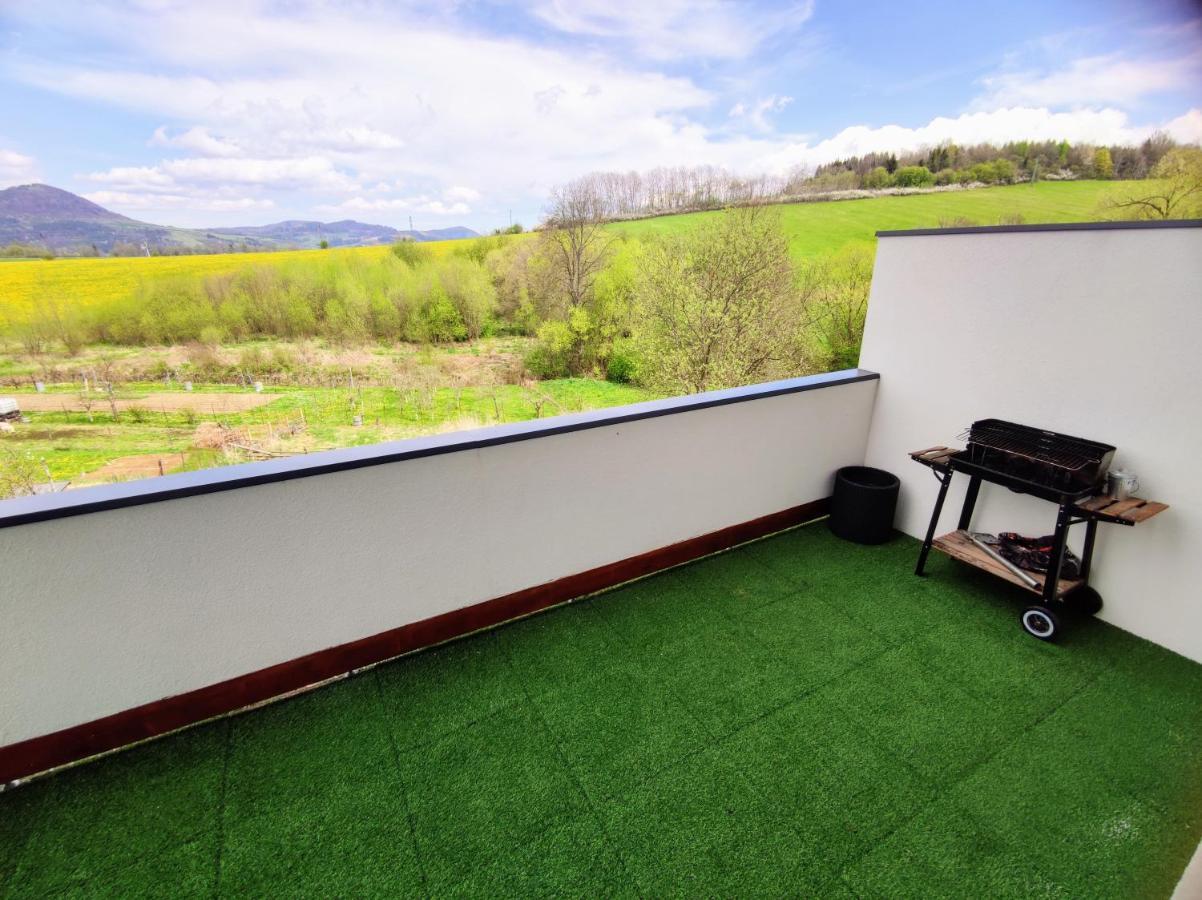 Comfort Apartment For 6 & Loggia & Free Parking Жиліна Екстер'єр фото