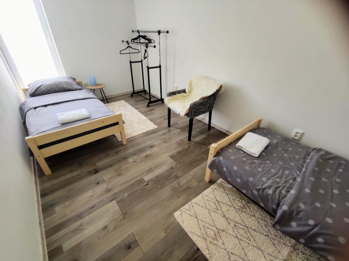 Comfort Apartment For 6 & Loggia & Free Parking Жиліна Екстер'єр фото